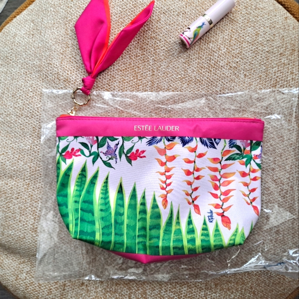 New-Estee Lauder Make Up bag & Rose Tea Lip Color